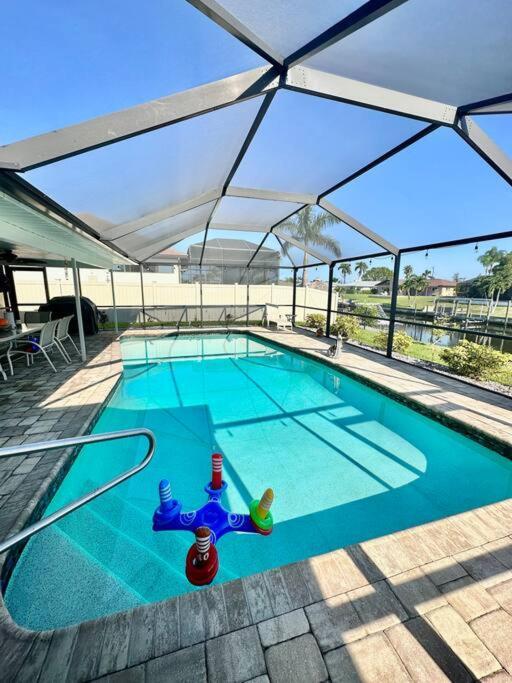 Gulf Access Oasis W/ Heated Pool ! Villa Cape Coral Exterior photo