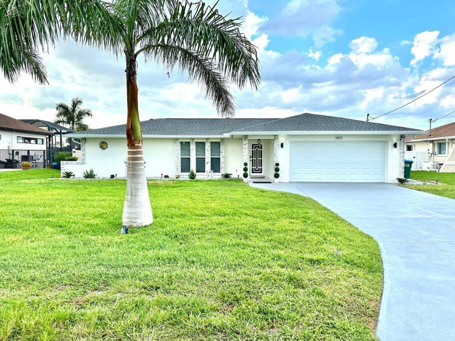 Gulf Access Oasis W/ Heated Pool ! Villa Cape Coral Exterior photo